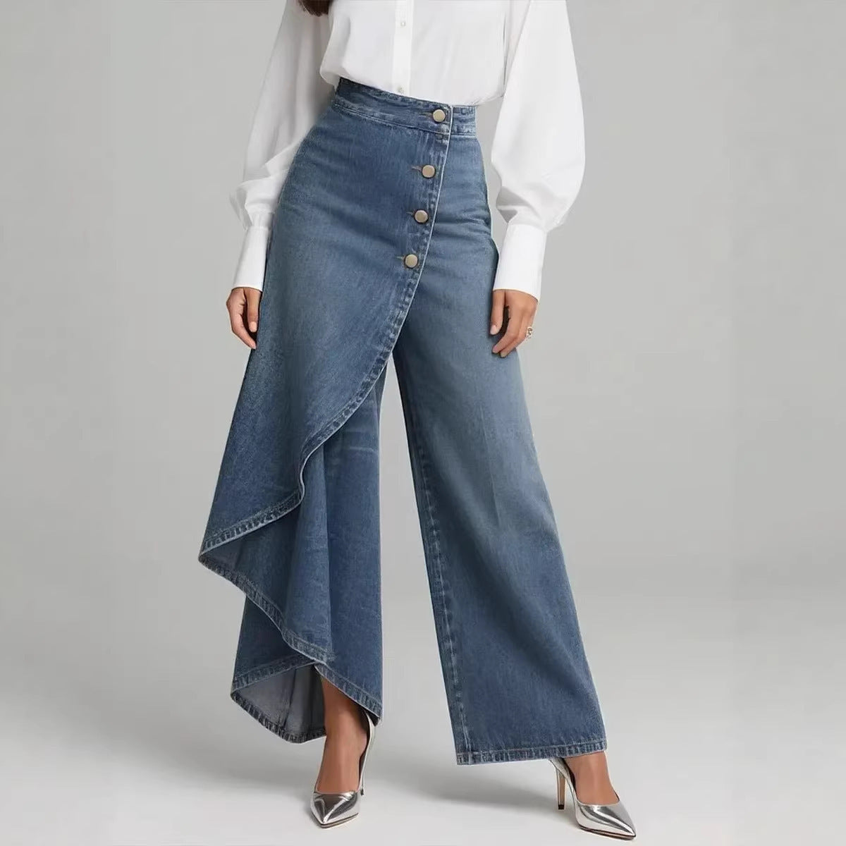 Jeans droits similicuir à volants et boutons pour femme
